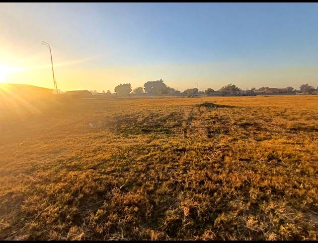 2,035M² VACANT LAND FOR SALE IN KOOKRUS